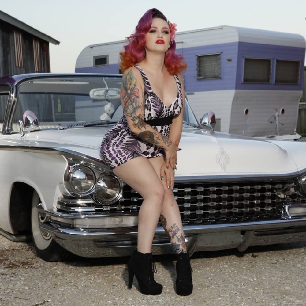 Meet your Posher, Addy